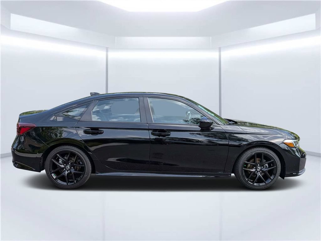 Used 2025 Honda Civic Sport image 2