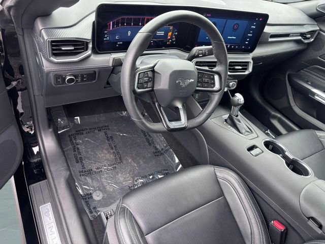 Used 2025 Ford Mustang Premium image 9