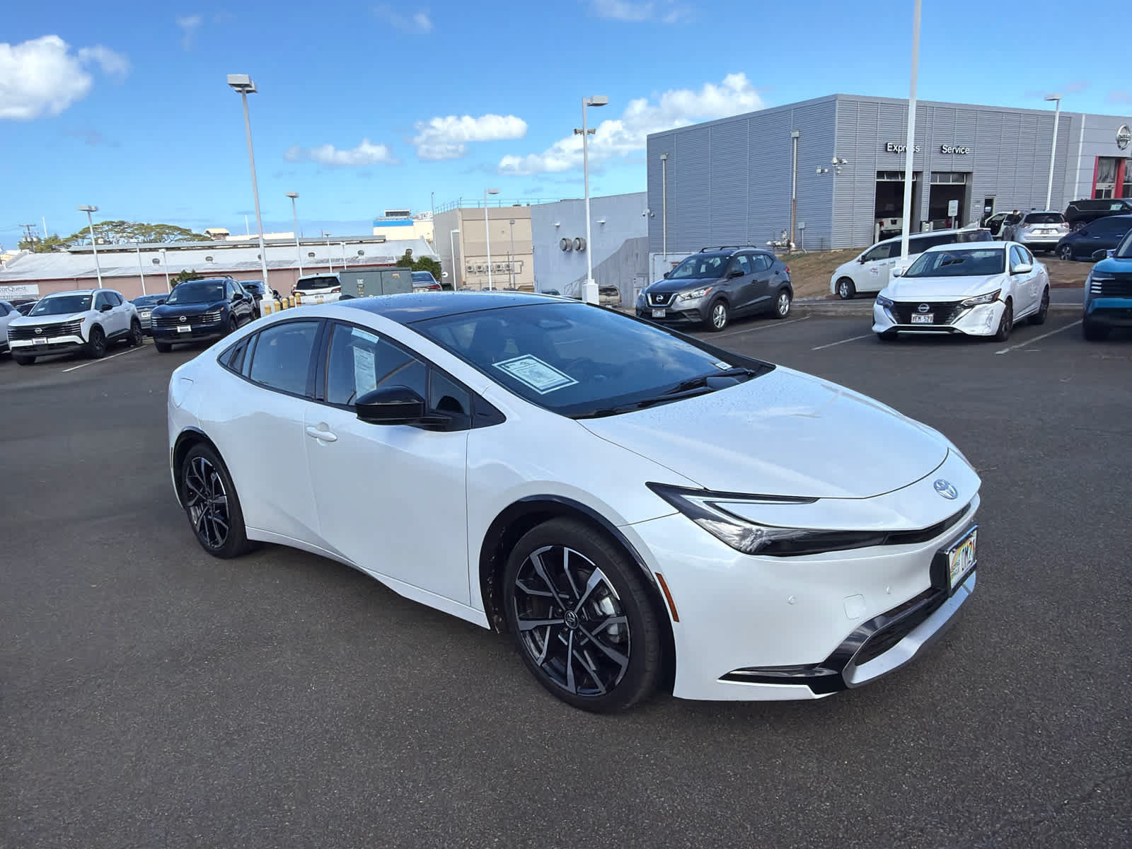 Used 2023 Toyota Prius Prime Premium FWD image 2