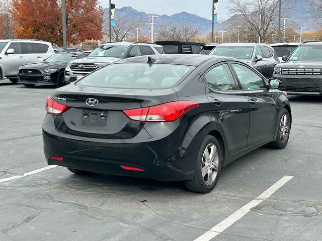 Used 2013 Hyundai Elantra GLS image 3