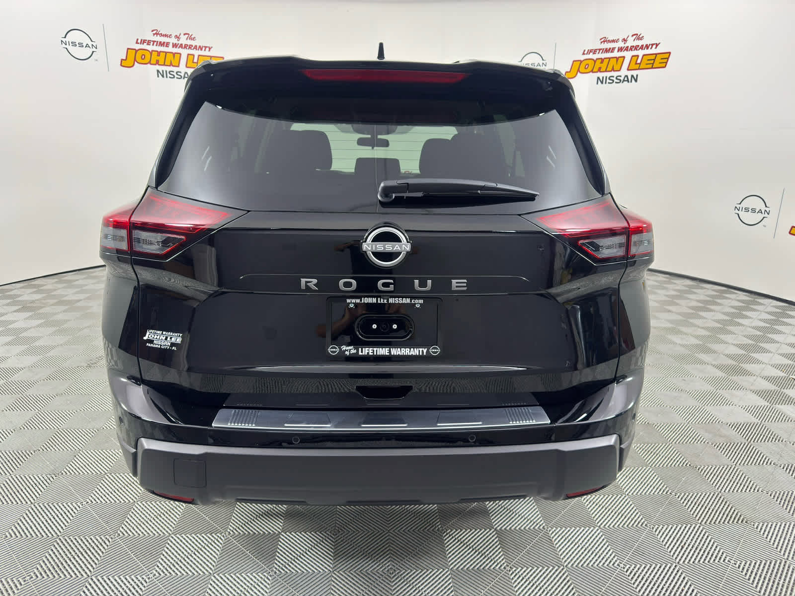 New 2026 Nissan Rogue SV image 4