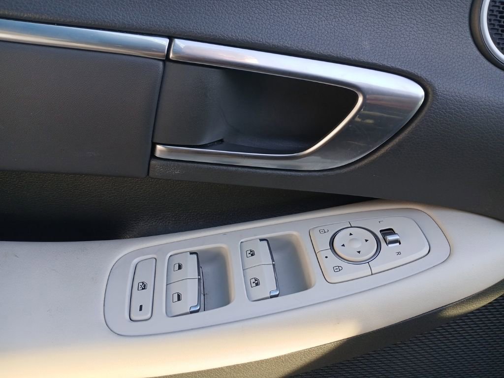 Used 2023 Hyundai Sonata SEL w/ Convenience Package image 10