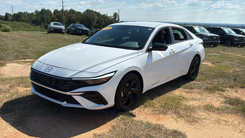 Certified 2026 Hyundai Elantra Sport FWD image 3