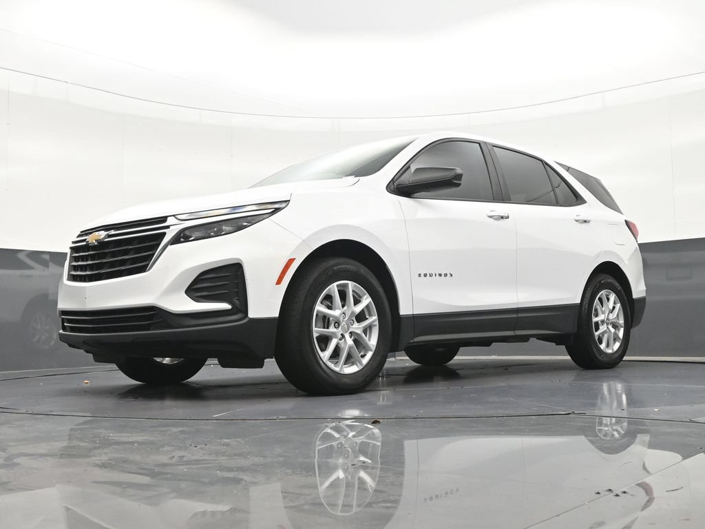 Used 2023 Chevrolet Equinox LS FWD image 29