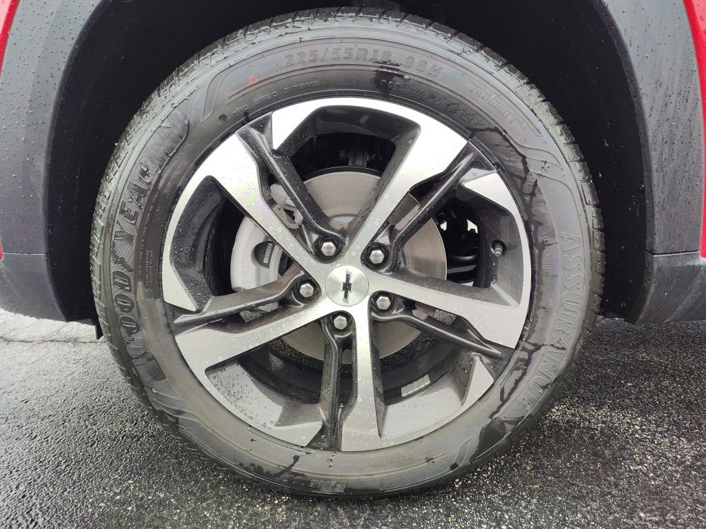 New 2026 Chevrolet Trax RS w/ Driver Confidence Package image 9