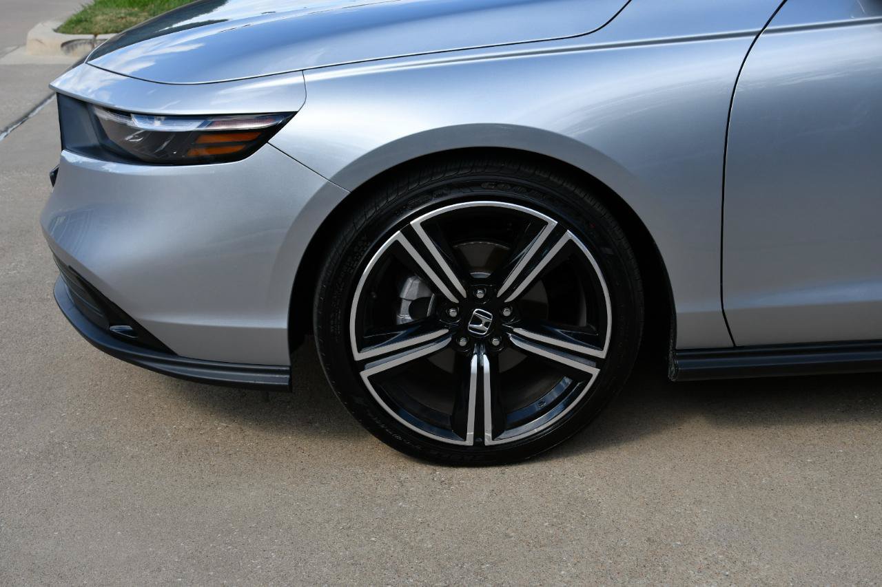 Used 2026 Honda Accord SE image 4