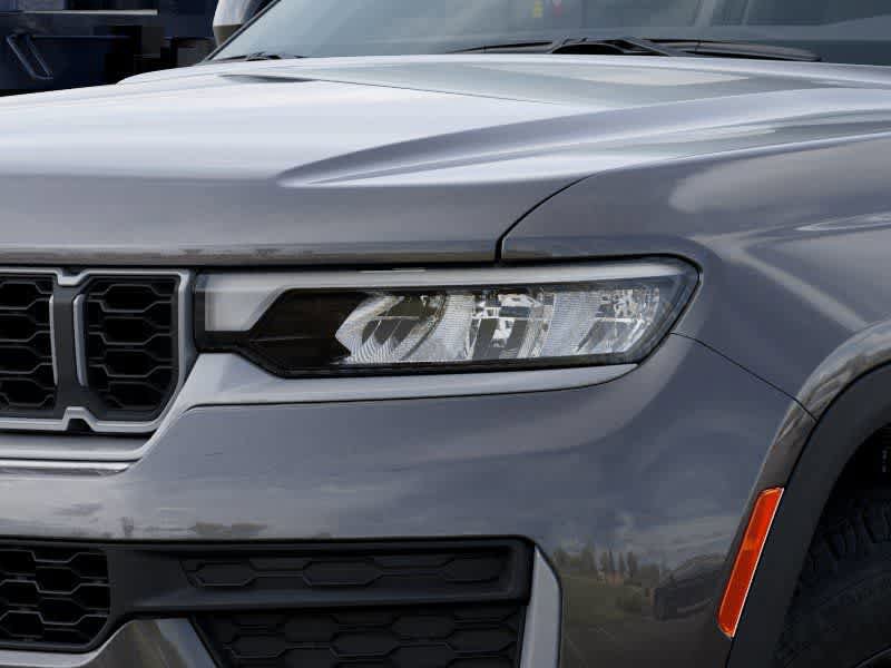 New 2026 Jeep Grand Cherokee Altitude AWD/4WD image 10