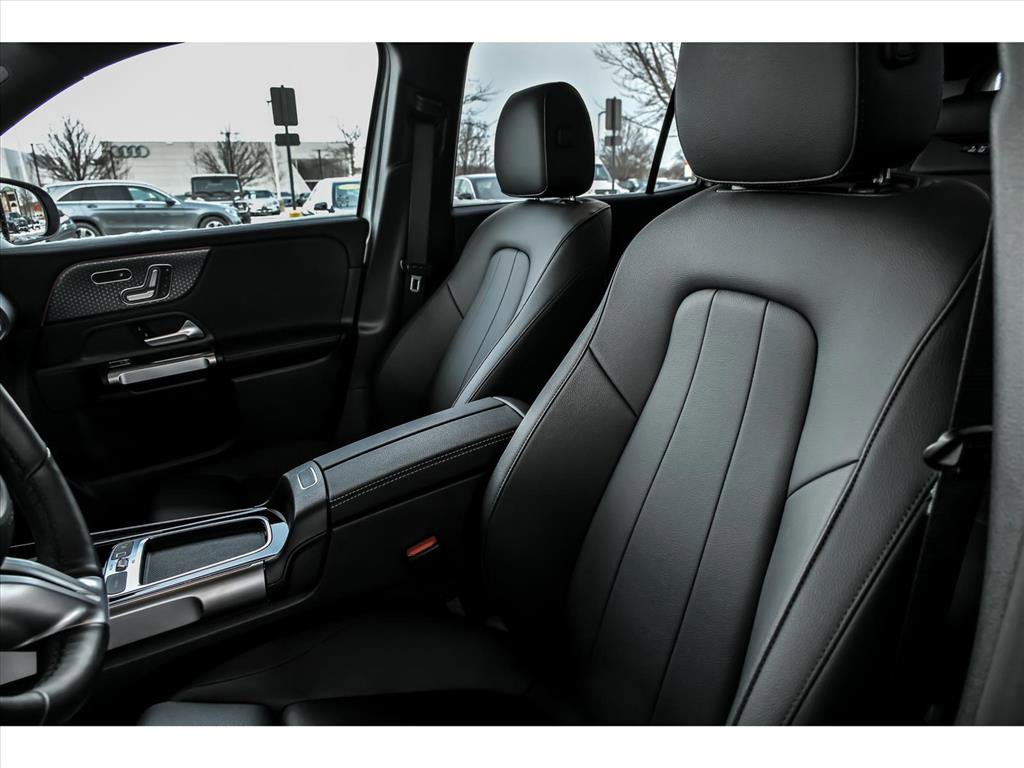 Certified 2025 Mercedes-Benz EQB 300 EQB 300 4MATIC image 11