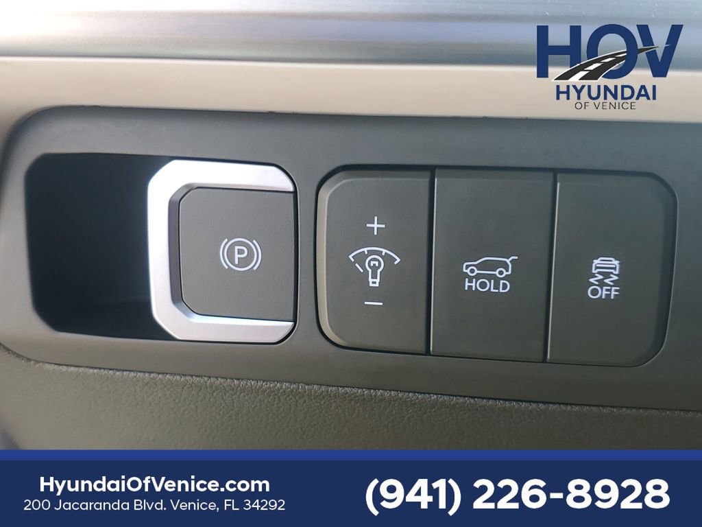 Used 2025 Hyundai Santa Fe Calligraphy image 25