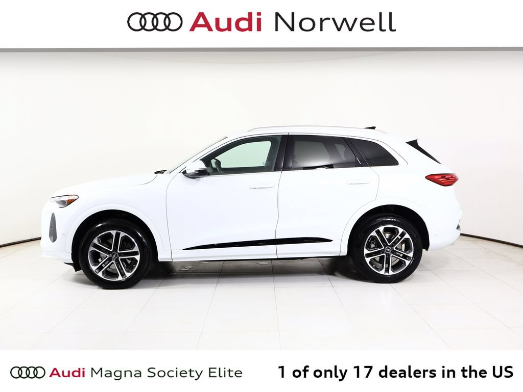 Used 2025 Audi Q5 Premium w/ Convenience Package AWD/4WD image 13
