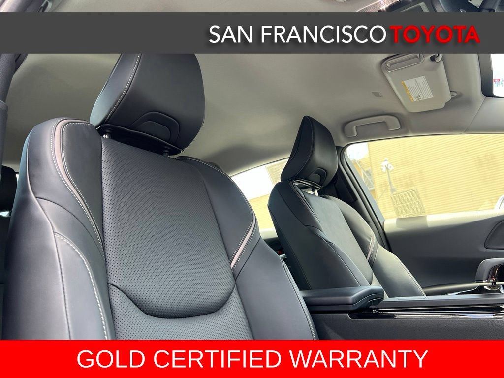 Certified 2024 Toyota Prius XLE FWD image 21