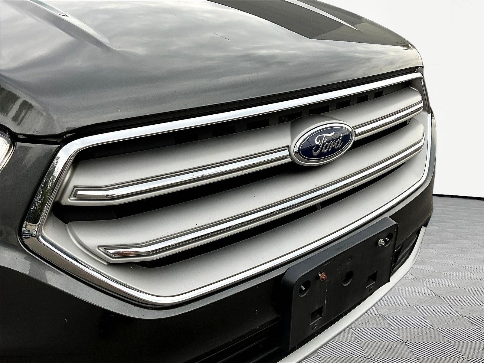 Used 2019 Ford Escape SEL FWD image 34