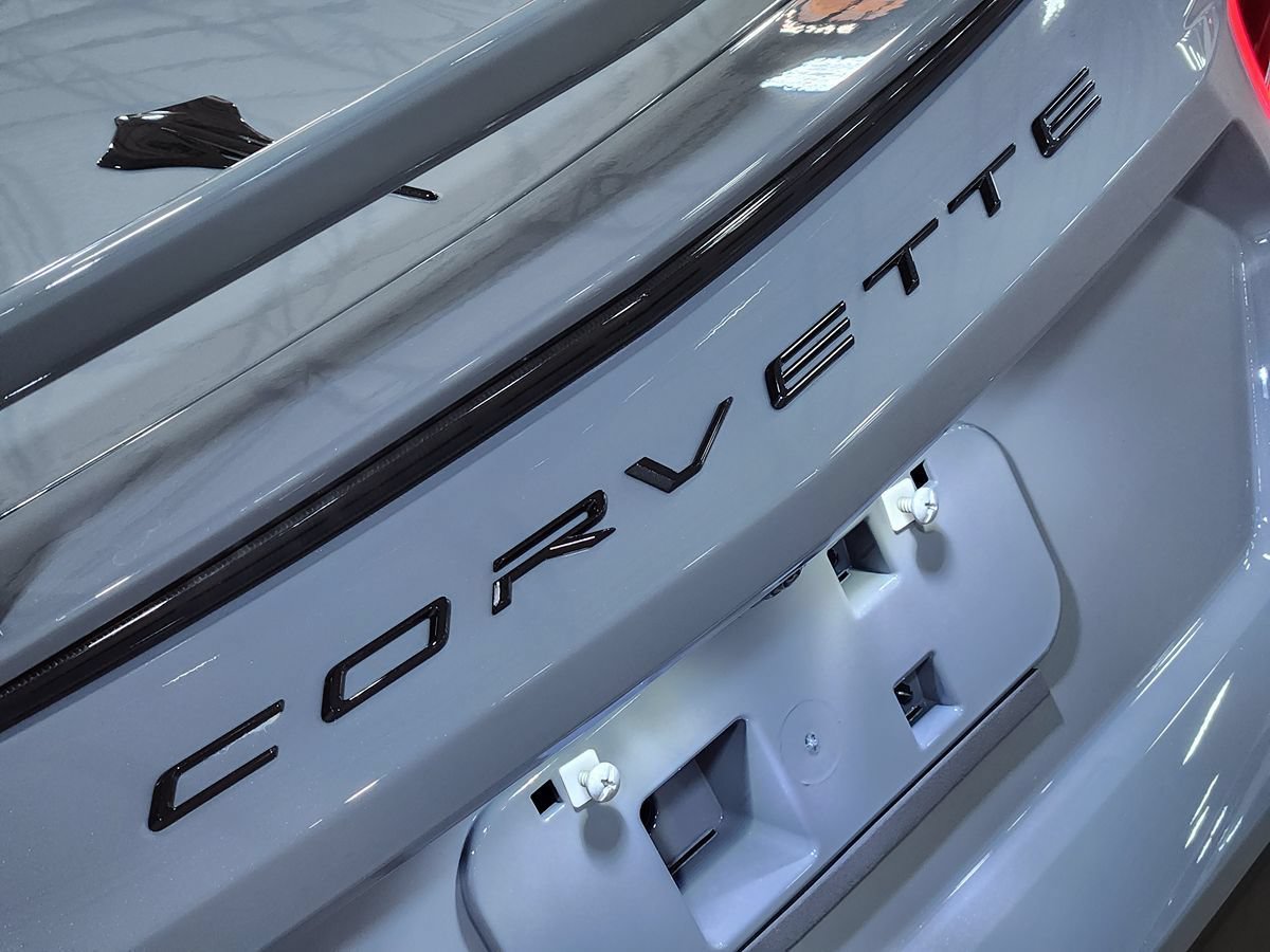 Used 2025 Chevrolet Corvette Stingray Preferred Conv w/ Z51 Performance Package RWD image 26