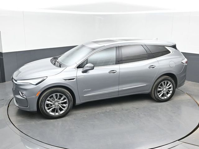 Used 2024 Buick Enclave Avenir w/ Avenir Technology Package AWD/4WD image 38