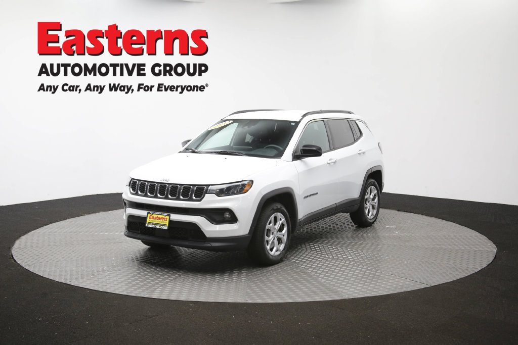 Used 2024 Jeep Compass Latitude AWD/4WD image 56