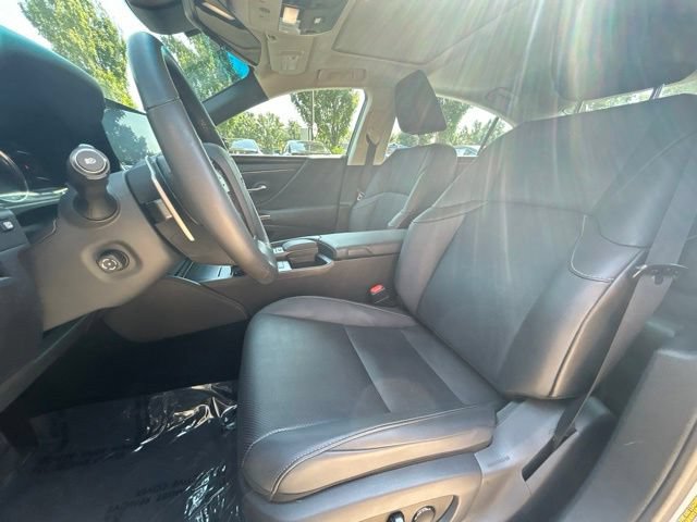 Used 2022 Lexus ES 350 w/ Premium Package FWD image 11