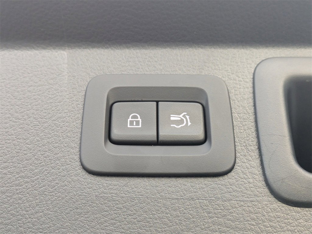 Used 2025 MAZDA CX-50 AWD 2.5 Hybrid w/ Weather Package image 16