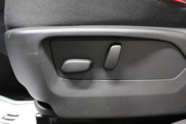 Certified 2023 Buick Envision Essence w/ Sport Touring Package image 19