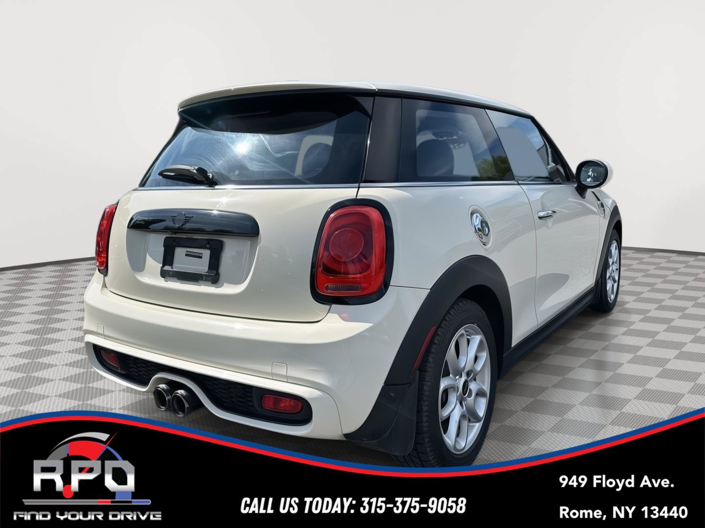 Used 2019 MINI Cooper S w/ Signature Upholstery Package FWD image 5