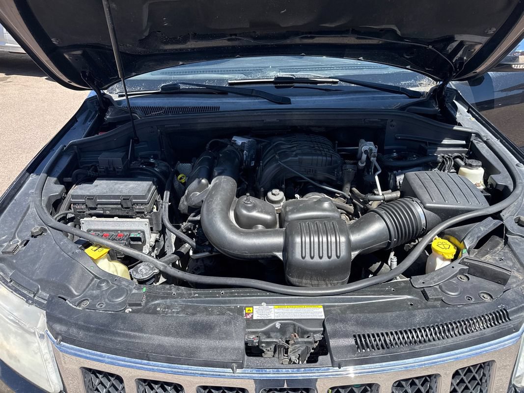 Used 2011 Jeep Grand Cherokee Overland AWD/4WD image 23