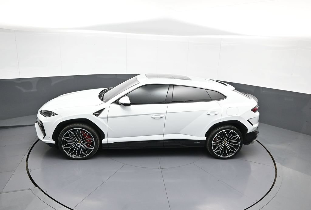 Used 2025 Lamborghini Urus SE AWD/4WD image 48