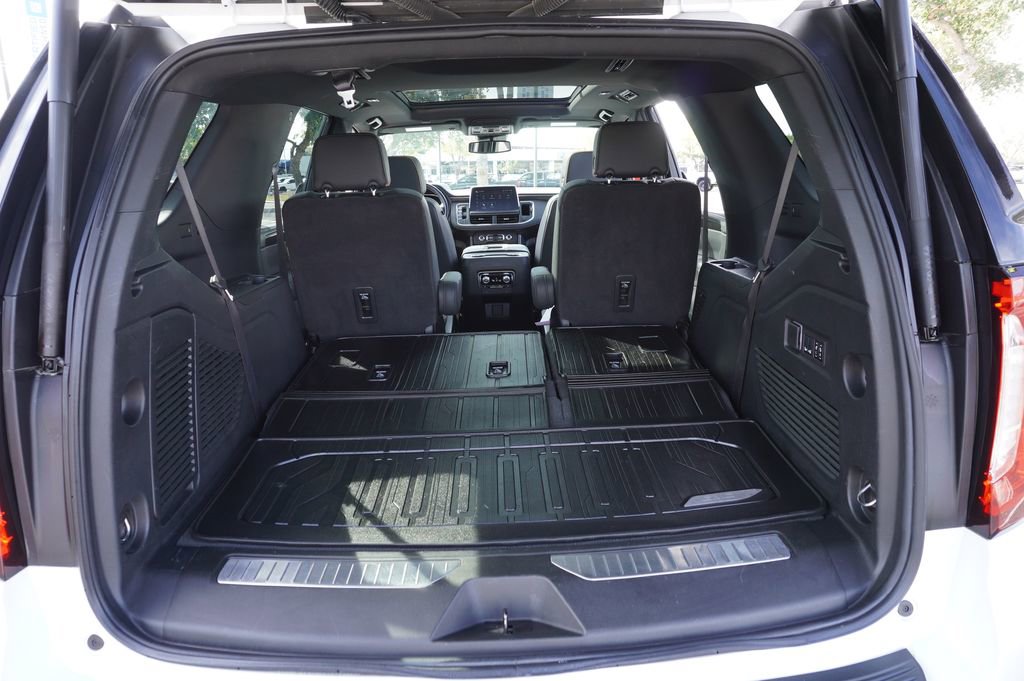 Certified 2024 GMC Yukon AT4 w/ AT4 Premium Plus Package image 8