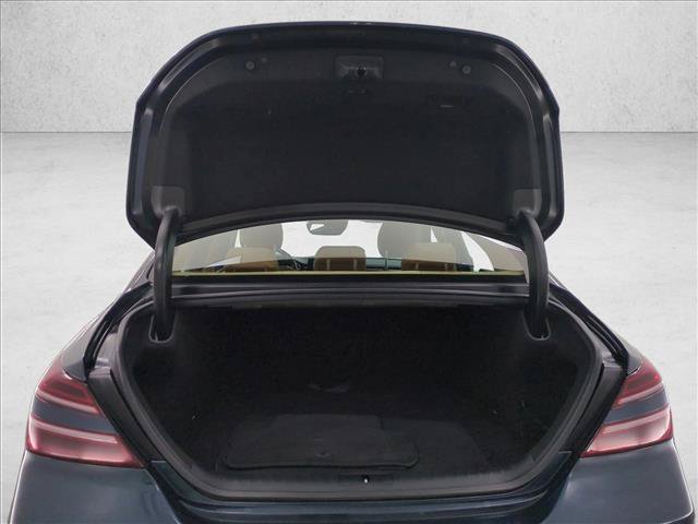 Used 2022 Genesis G70 2.0T w/ Prestige Package RWD image 6
