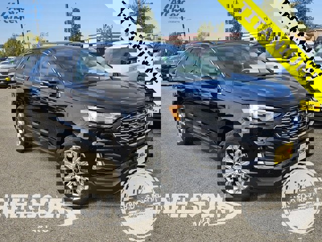 Used 2024 Ford Edge Titanium image 1