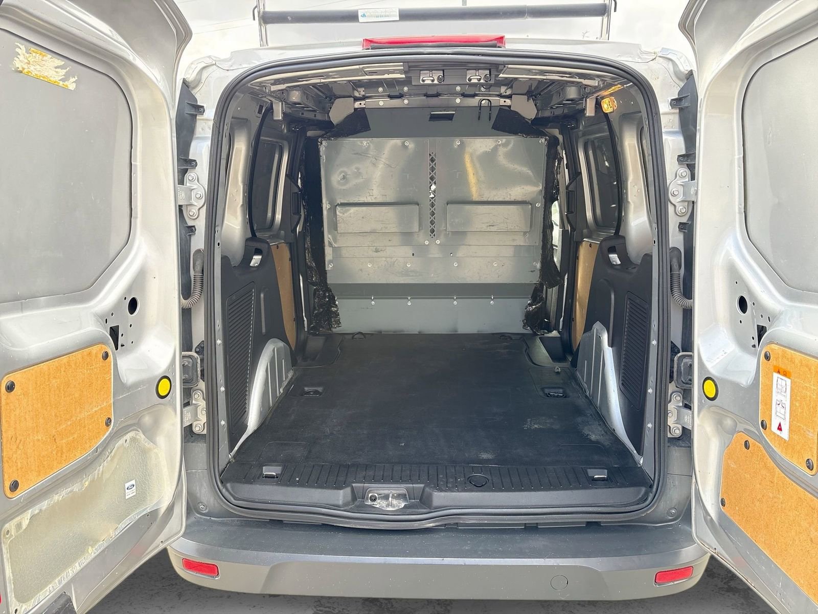 Used 2016 Ford Transit Connect XL image 34
