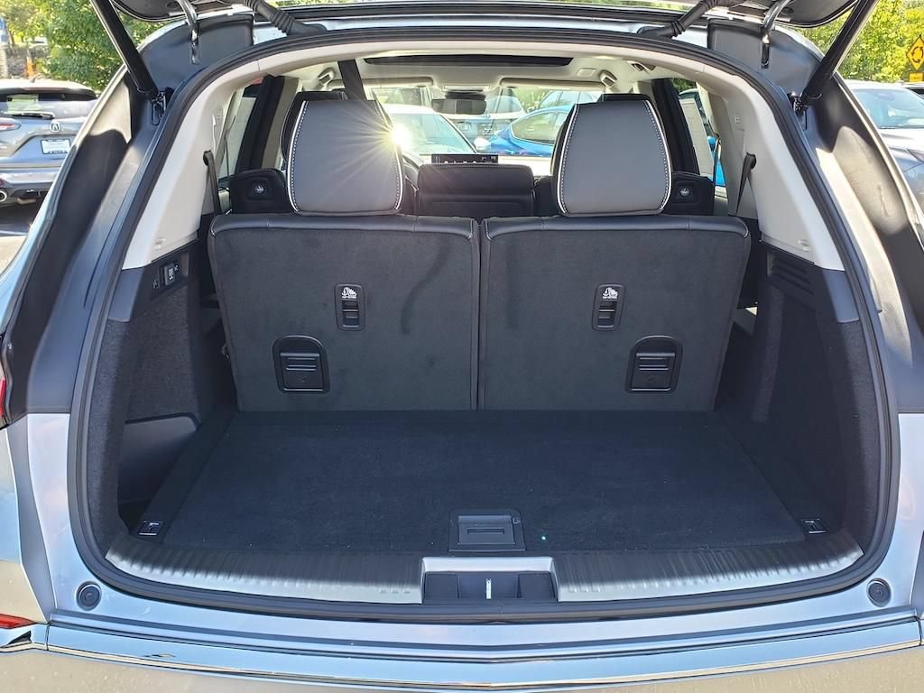 Certified 2026 Acura MDX SH-AWD w/ Advance Package image 9