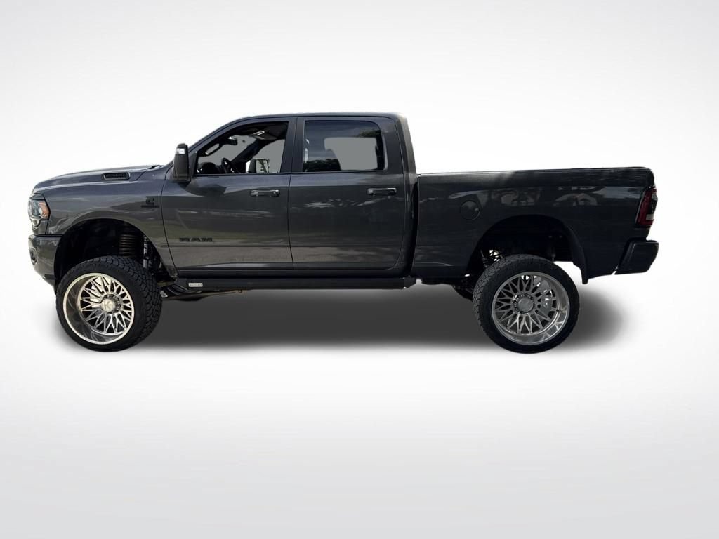 Used 2024 RAM 2500 Big Horn w/ Night Edition AWD/4WD image 5