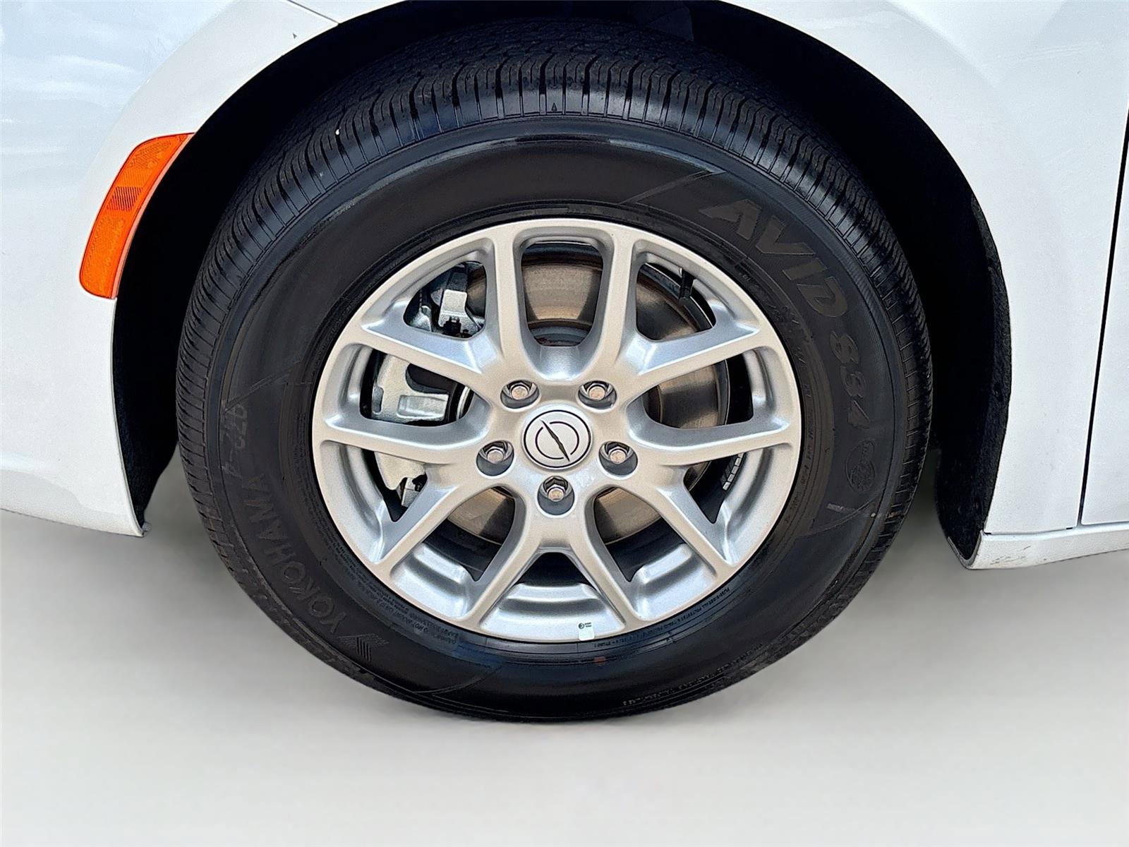 Used 2025 Chrysler Pacifica Select FWD image 30