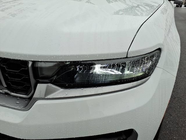 New 2026 Jeep Grand Cherokee Limited AWD/4WD image 11