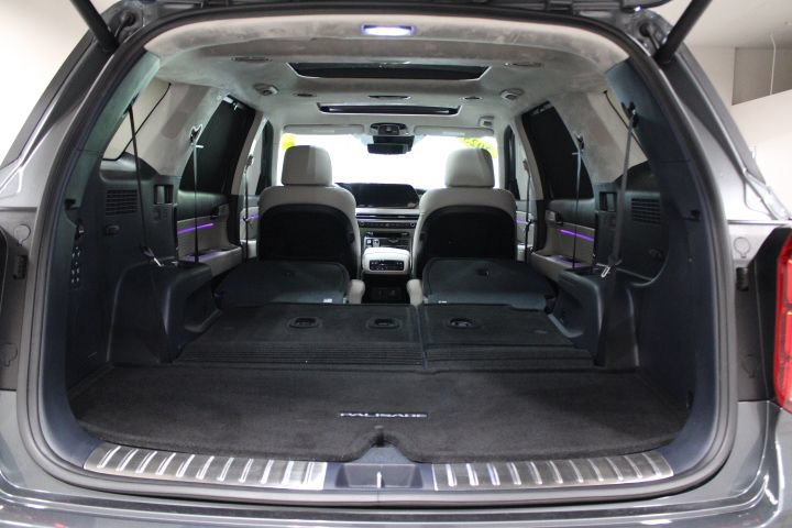 Used 2025 Hyundai Palisade Calligraphy AWD/4WD image 16