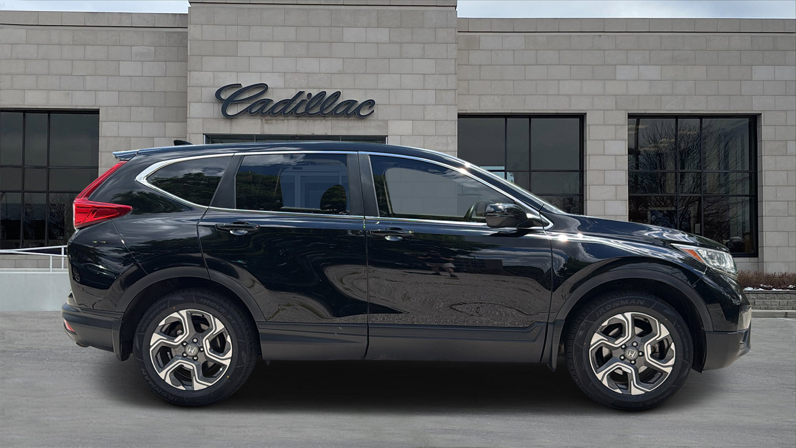 Used 2018 Honda CR-V EX-L image 2