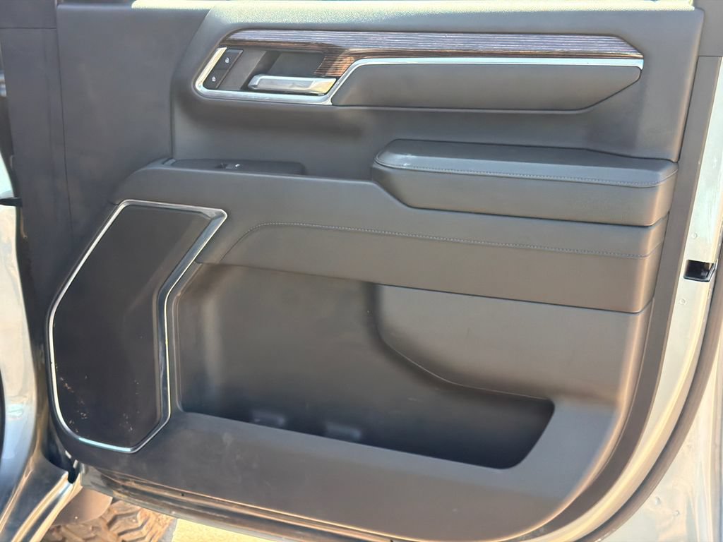 Used 2024 GMC Sierra 2500 SLE AWD/4WD image 14