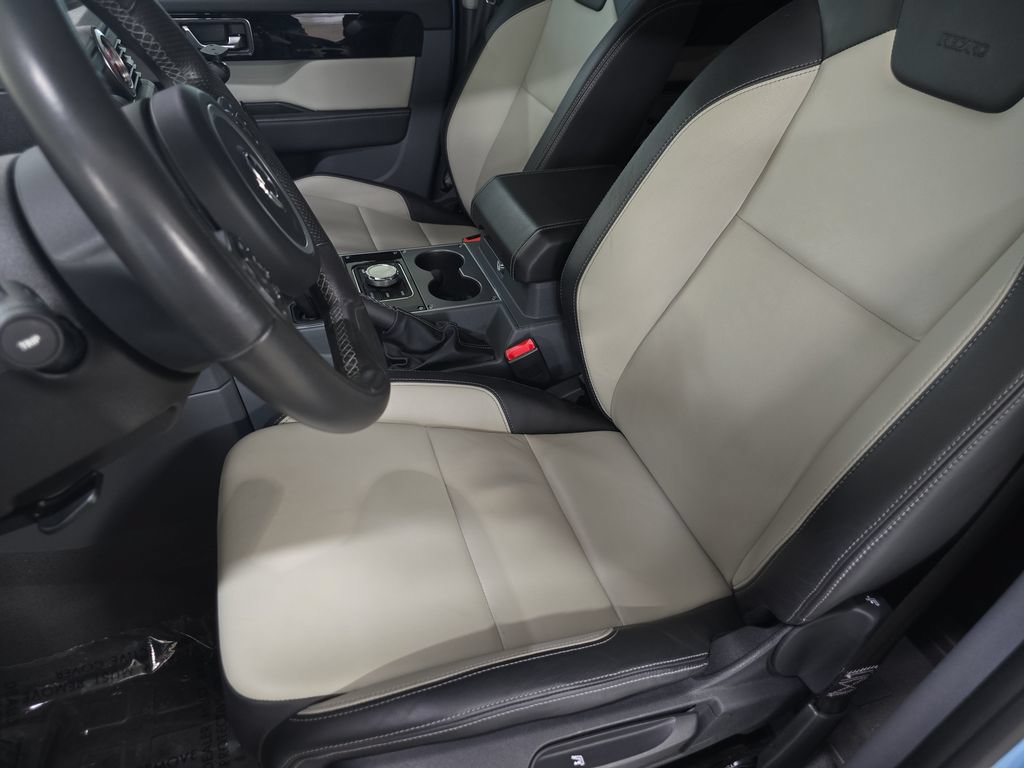 Used 2024 INEOS Grenadier Station Wagon AWD/4WD image 17