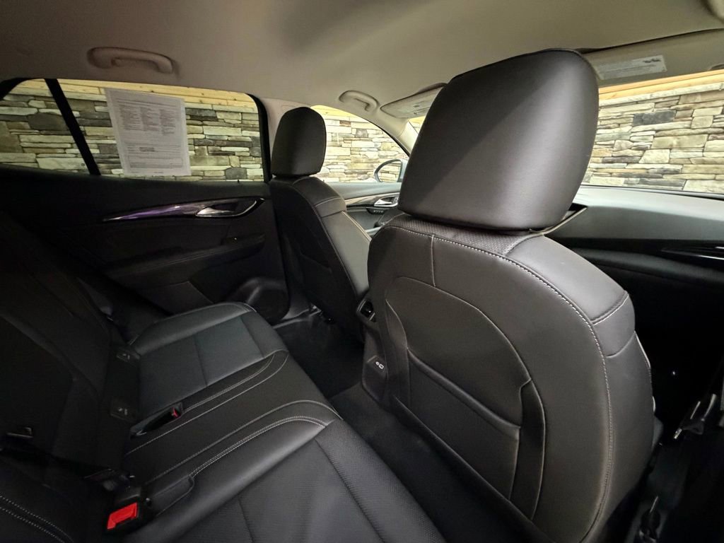 Used 2023 Buick Envision Essence image 28