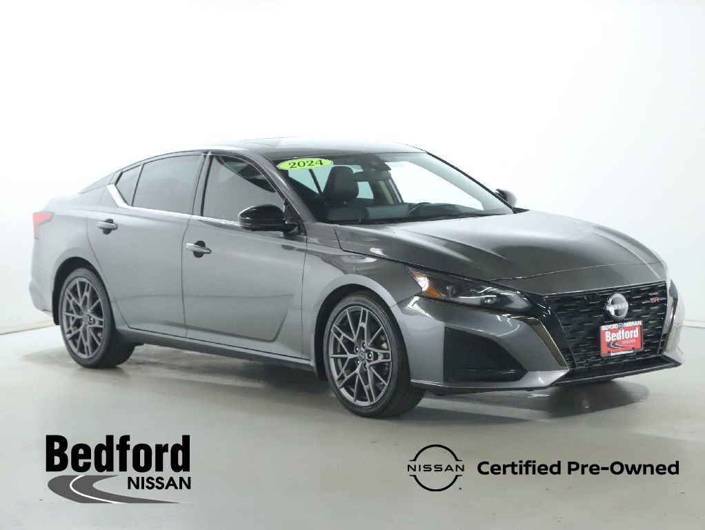 Certified 2024 Nissan Altima 2.0 SR FWD image 1