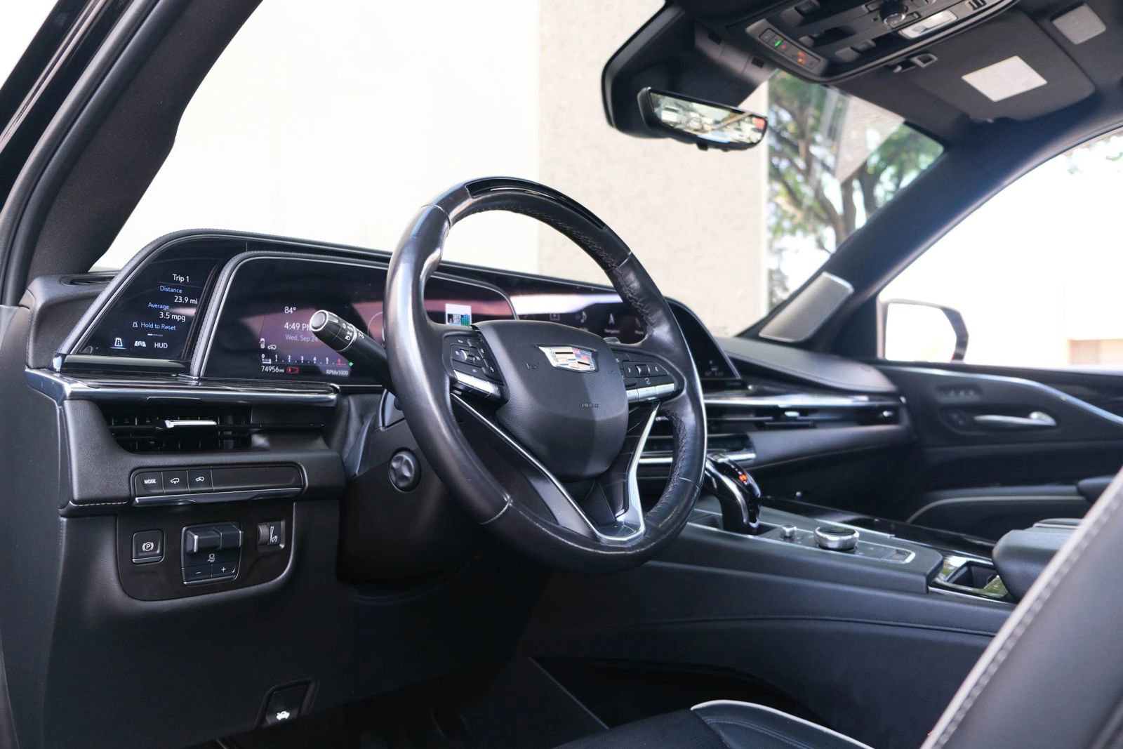 Used 2021 Cadillac Escalade ESV Sport w/ Driver Assist Tech Package RWD image 20