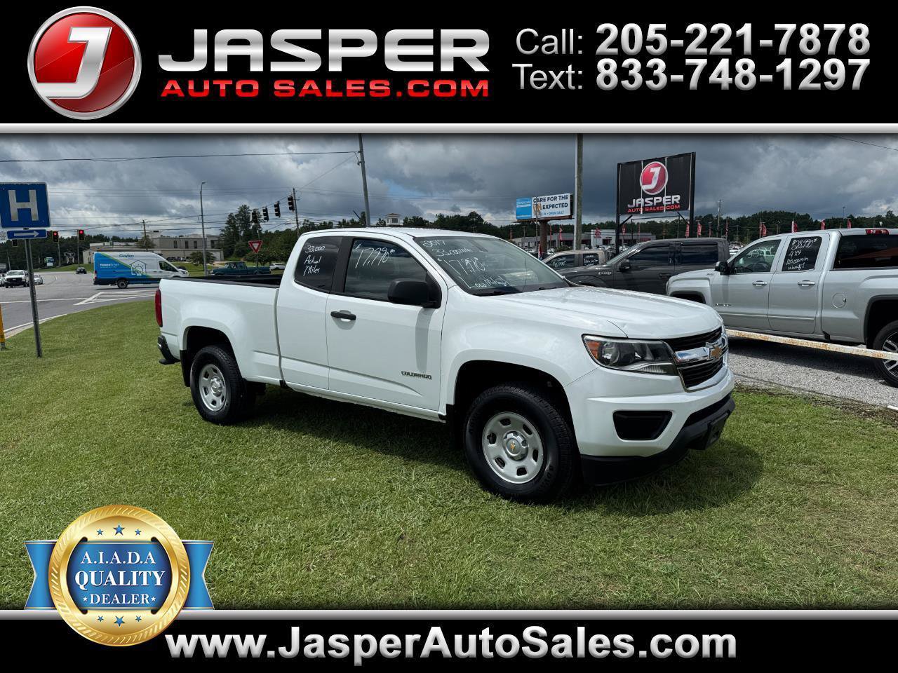 Used 2017 Chevrolet Colorado W/T w/ WT Convenience Package RWD image 1