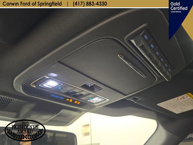 Used 2024 Ford F350 Platinum w/ FX4 Off-Road Package AWD/4WD image 30