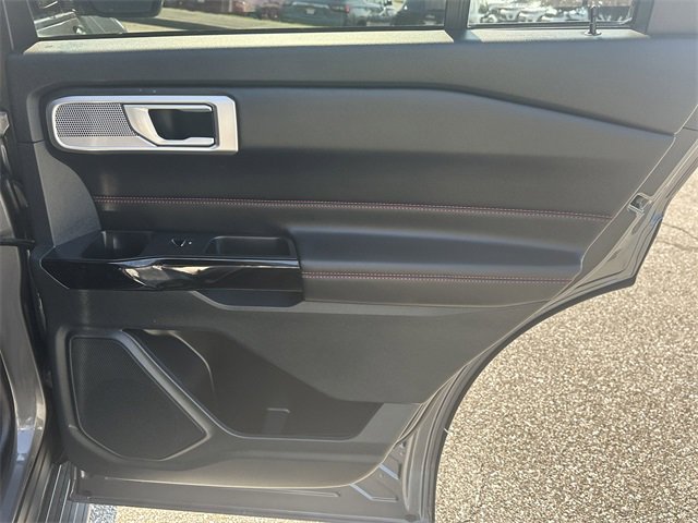 Used 2024 Ford Explorer ST-Line w/ Class IV Trailer Tow Package image 17