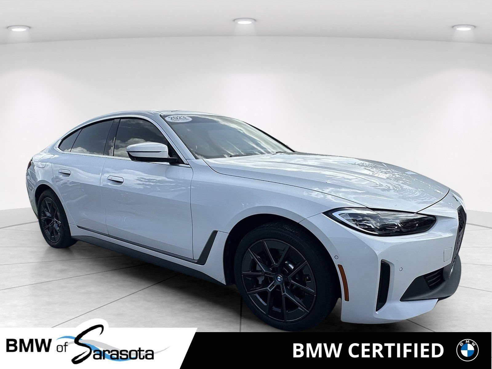 Used 2023 BMW i4 eDrive35 w/ Premium Package RWD image 1