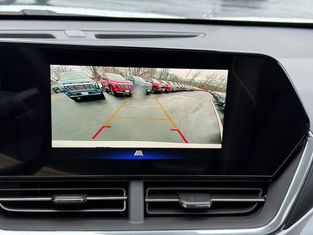 New 2026 Chevrolet Trax ACTIV w/ Sunroof Package FWD image 18