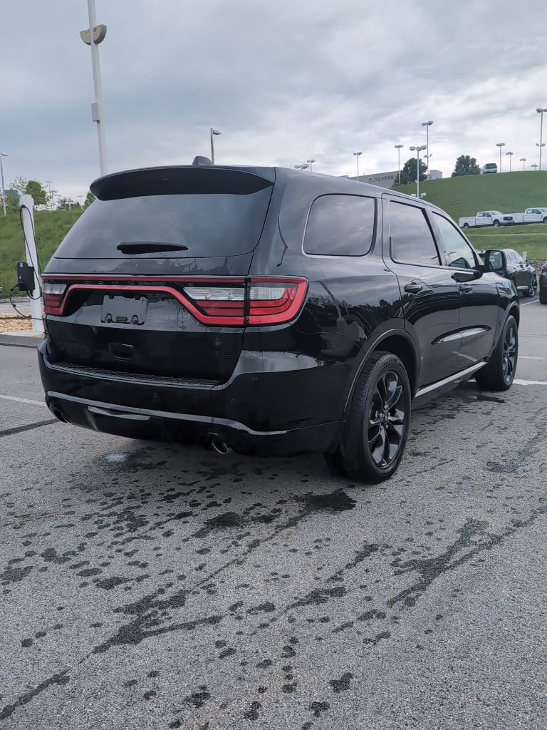 Used 2022 Dodge Durango R/T w/ Blacktop Package AWD/4WD image 3