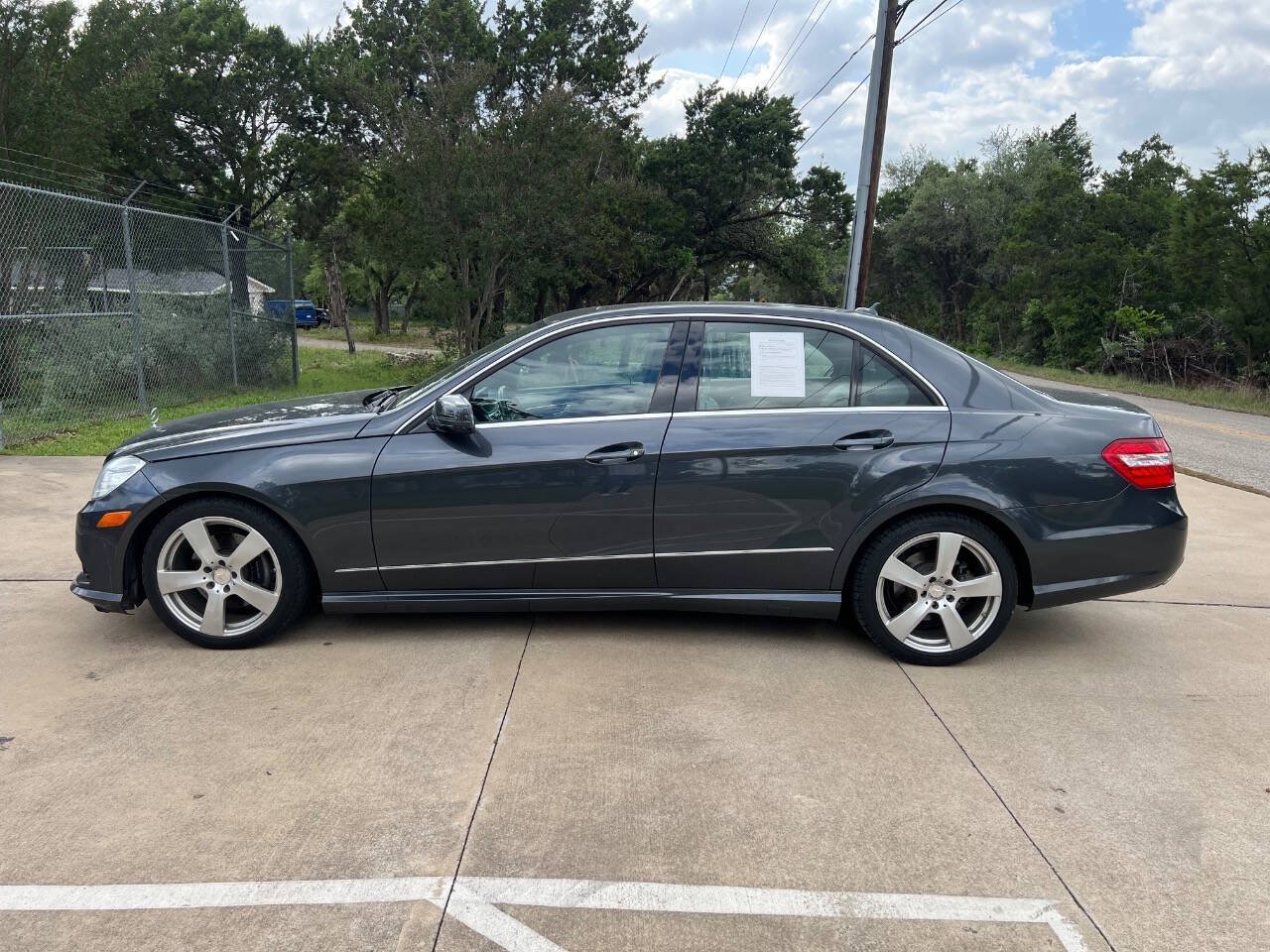 Used 2010 Mercedes-Benz E 350 Sedan image 7