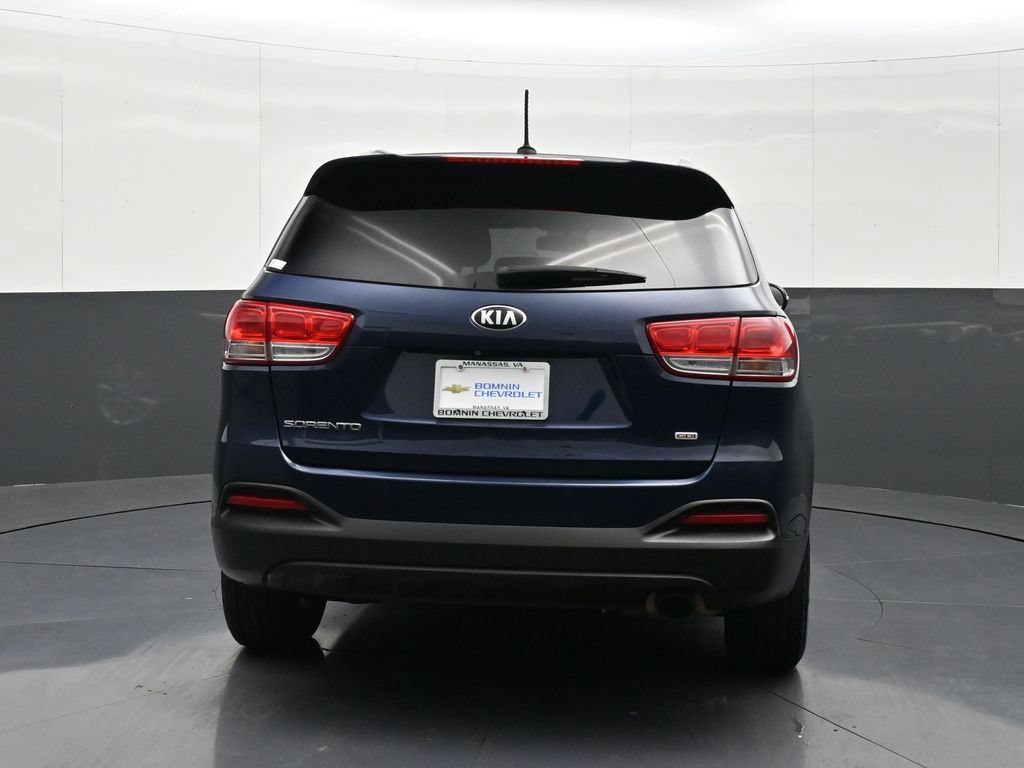 Used 2016 Kia Sorento FWD image 4
