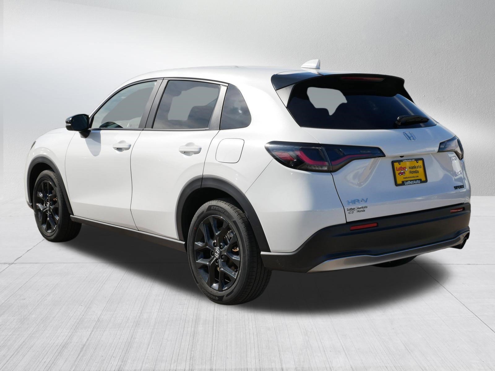 Used 2025 Honda HR-V Sport image 5