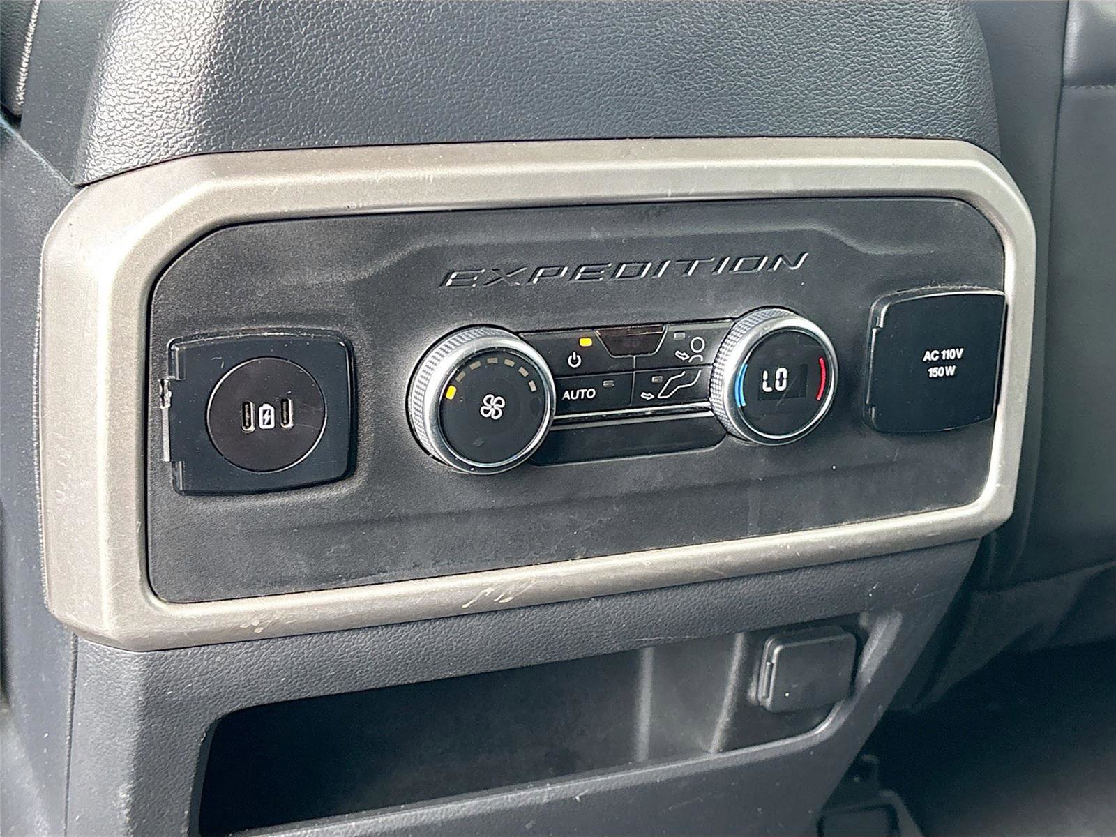 Used 2024 Ford Expedition Max XLT RWD image 25